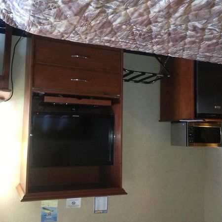 Hotel Ramada By Wyndham Yorkton Extérieur photo