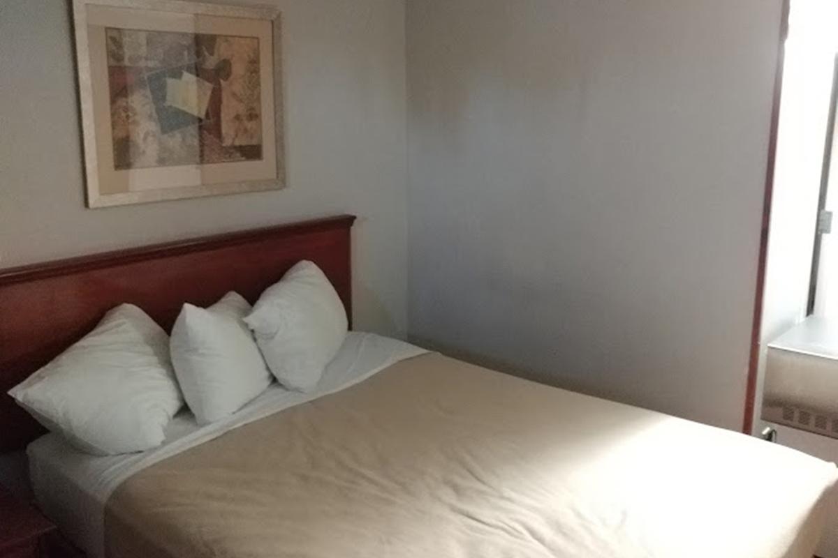 Hotel Ramada By Wyndham Yorkton Extérieur photo