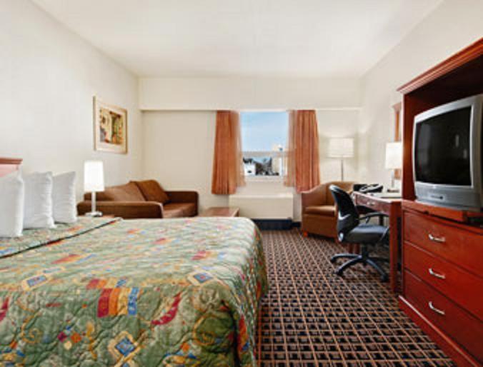 Hotel Ramada By Wyndham Yorkton Chambre photo